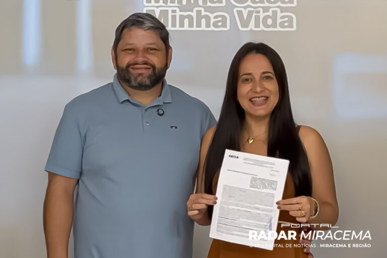 Prefeitura de Pádua assina convênio com a Caixa para construir casas populares e garantir mais moradia digna para quem mais precisa.